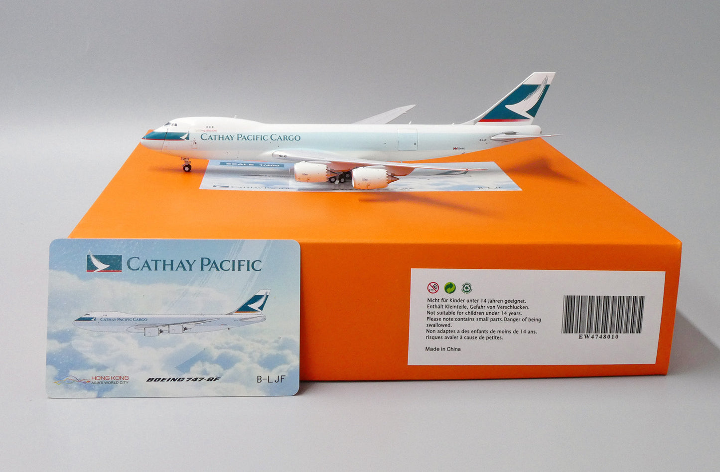 1:400 JC Wings Cathay Pacific Cargo 747-8F B-LJF "Interactive" EW4748010