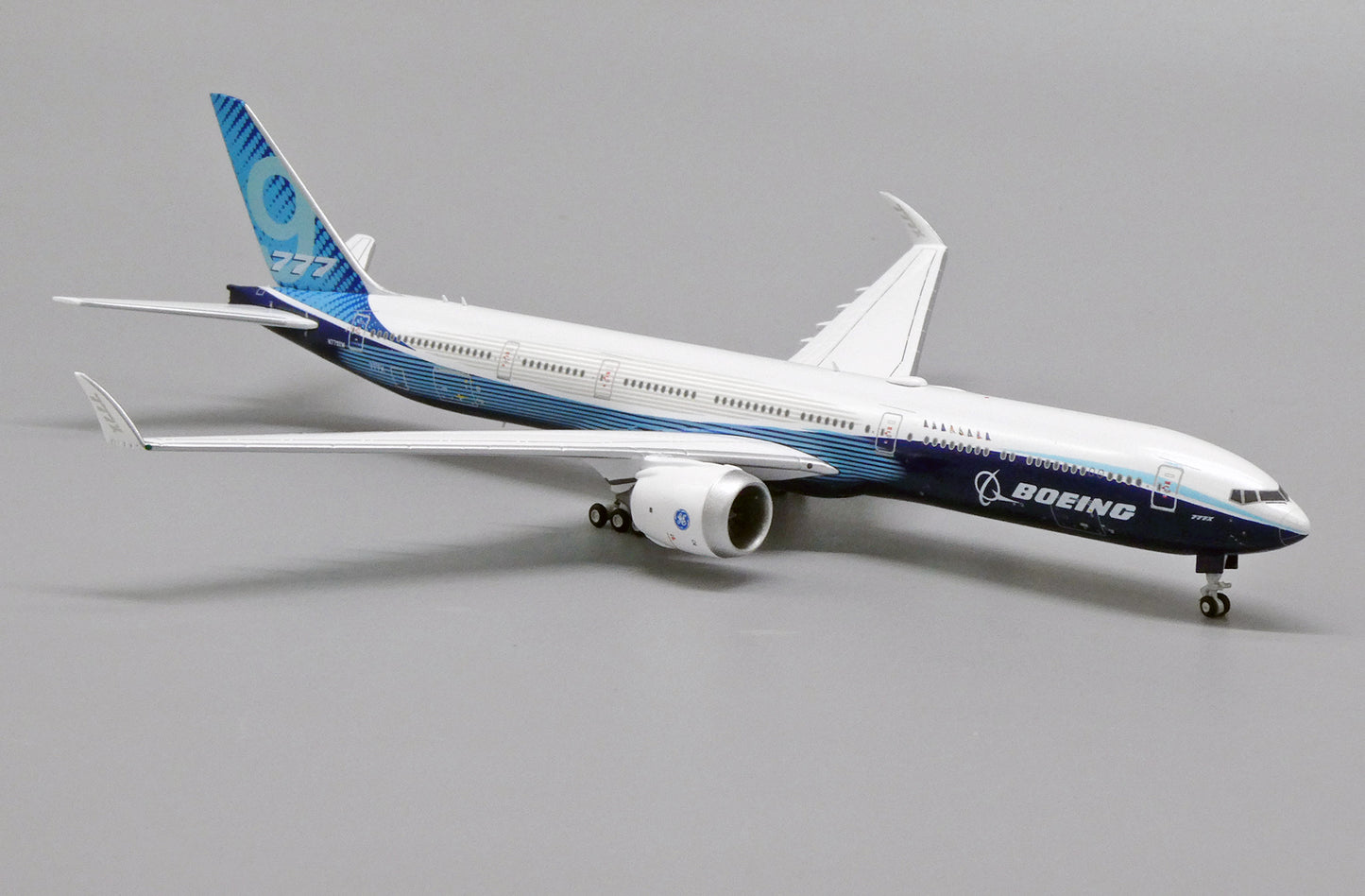 1:400 JC Wings Boeing House Color B777-9X "Folded Version" N779XW LH4160X