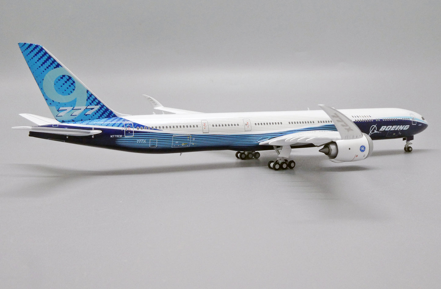 1:400 JC Wings Boeing House Color B777-9X "Folded Version" N779XW LH4160X
