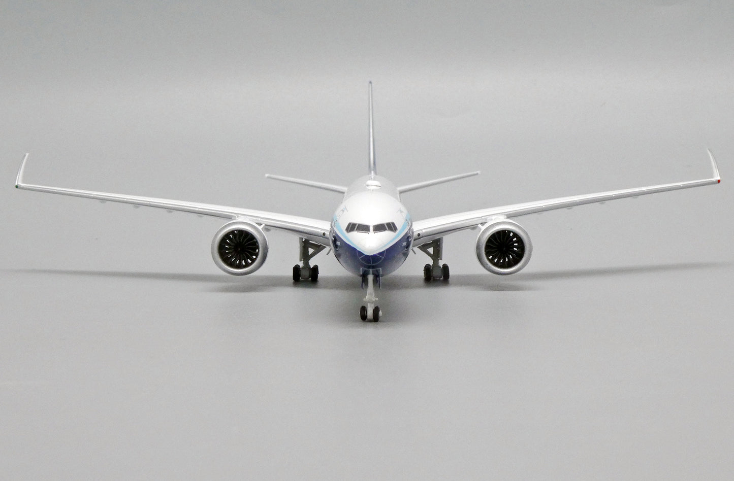 1:400 JC Wings Boeing House Color B777-9X "Folded Version" N779XW LH4160X