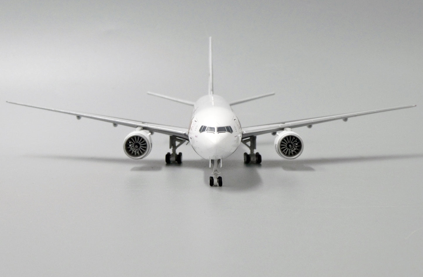 1:400 JC Wings Thai Airways Boeing 777-200 "Old Colors" HS-TJB XX4881