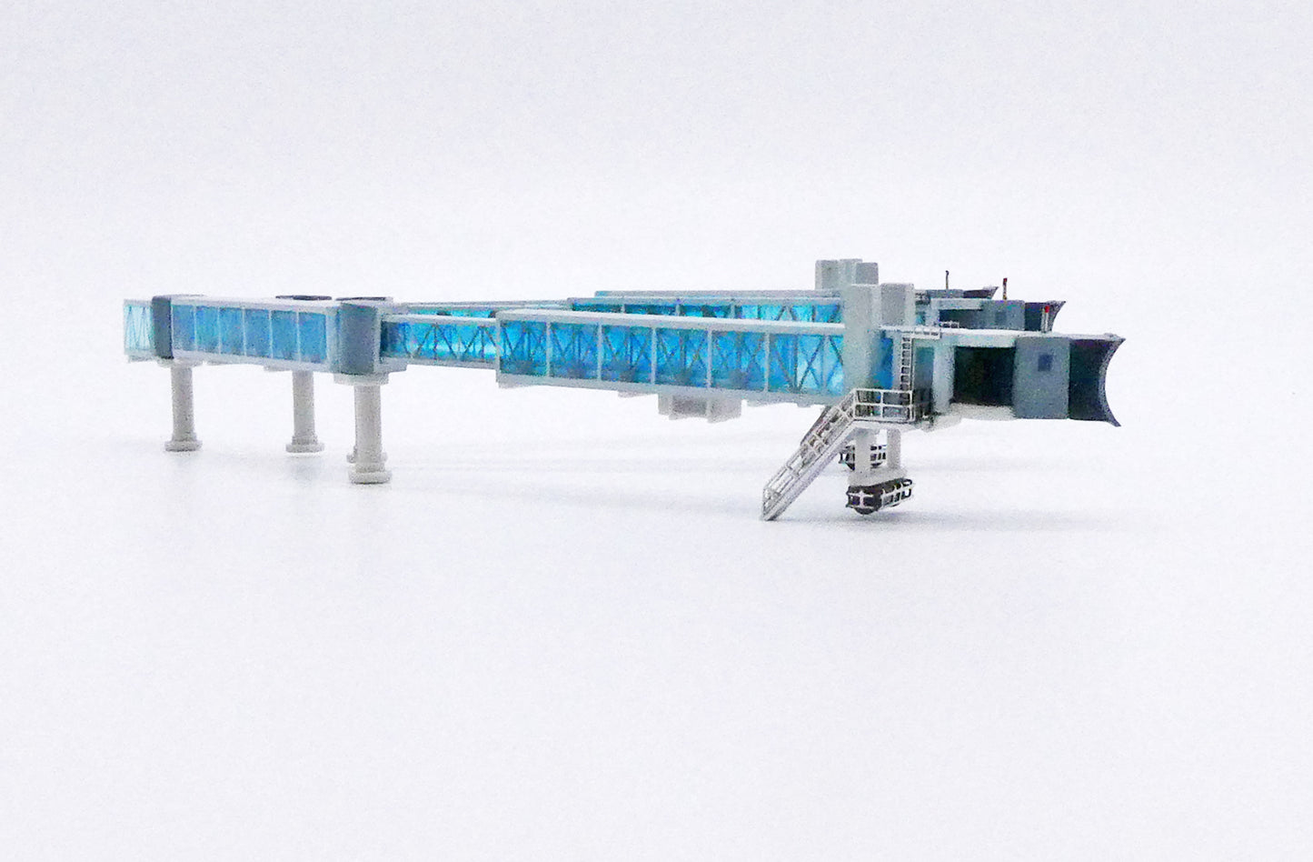 1:400 JC Wings Air Bridge Jetway (A380 Triple Jetway, Blue) LH4219 Pack of 1