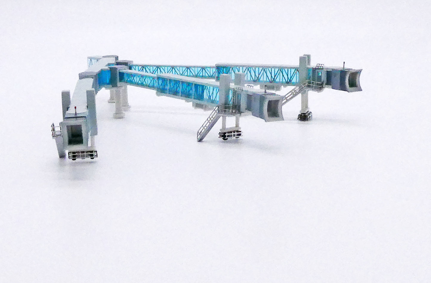1:400 JC Wings Air Bridge Jetway (A380 Triple Jetway, Blue) LH4219 Pack of 1
