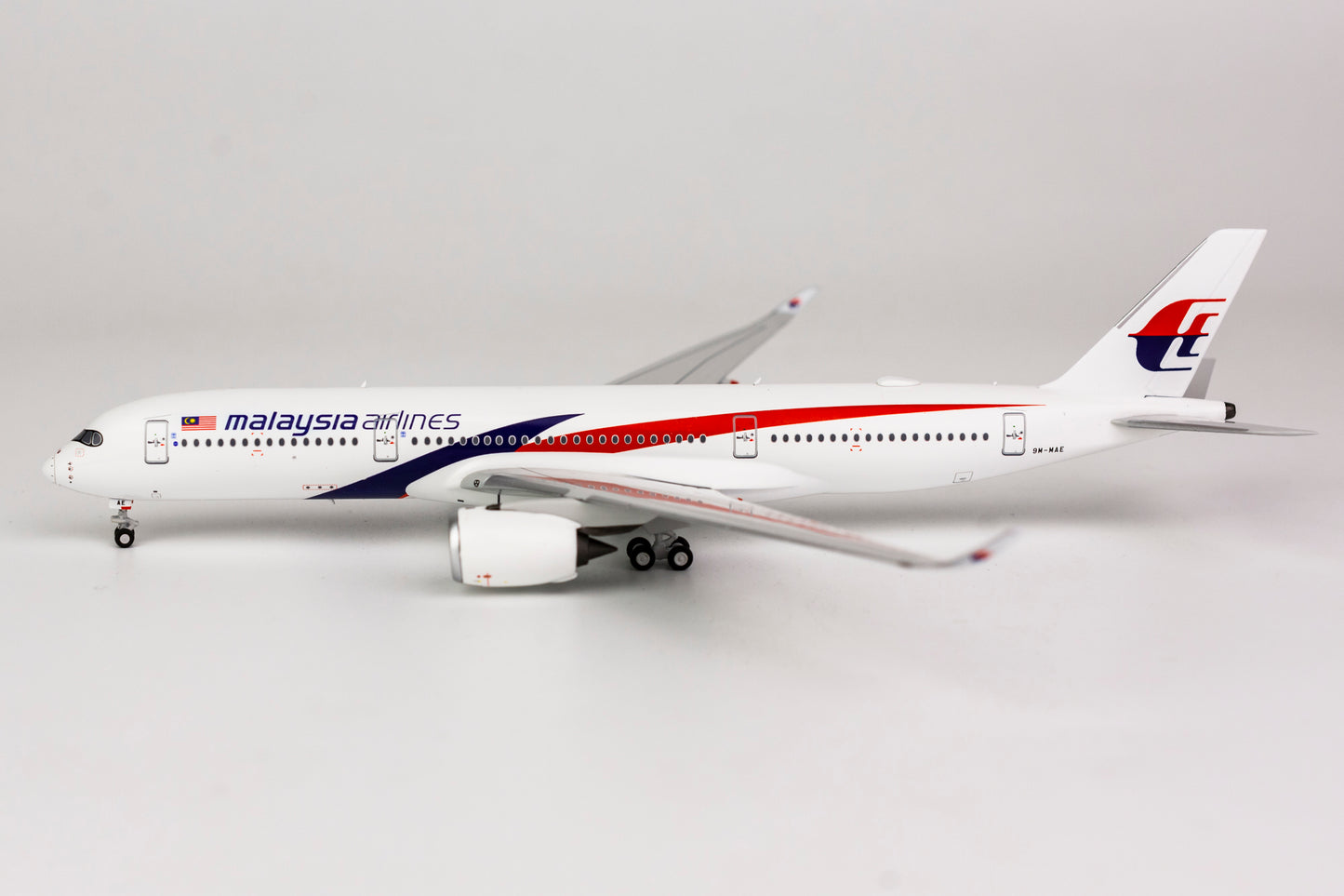 1:400 NG Models Malaysia Airlines Airbus A350-900 9M-MAB NG39003