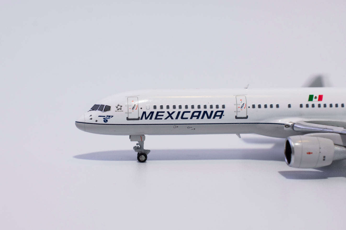 1:400 NG Models Mexicana Boeing 757-200 "New Colors" N758MX NG53162