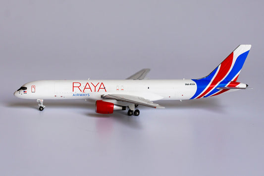 1:400 NG Models Raya Airways Boeing 757-200PCF "Old Colors" 9M-RYA NG53165