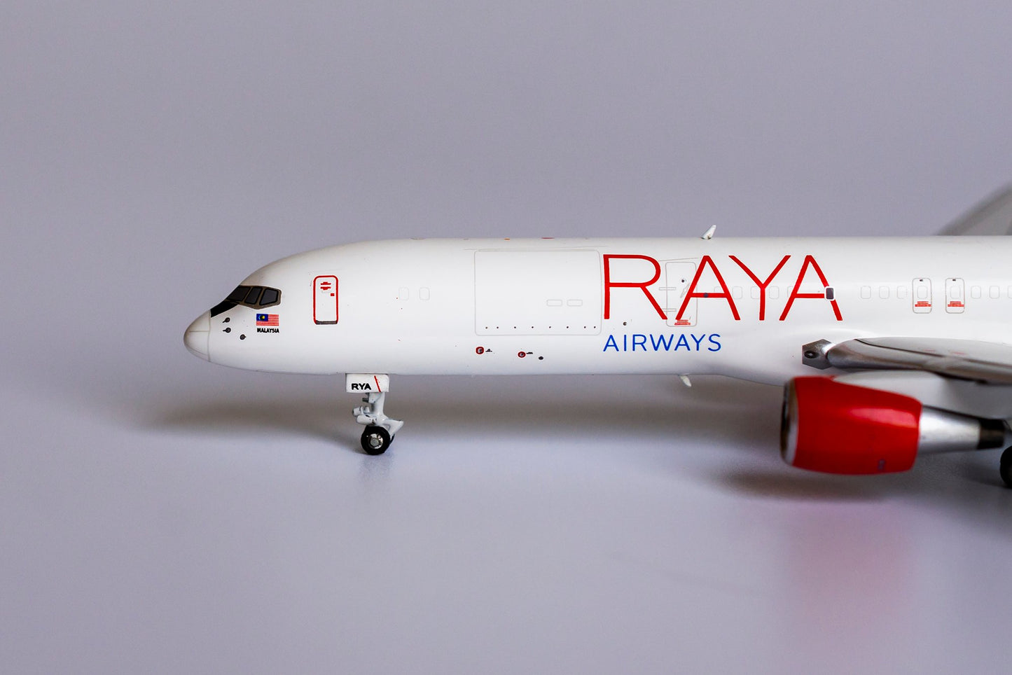 1:400 NG Models Raya Airways Boeing 757-200PCF "Old Colors" 9M-RYA NG53165