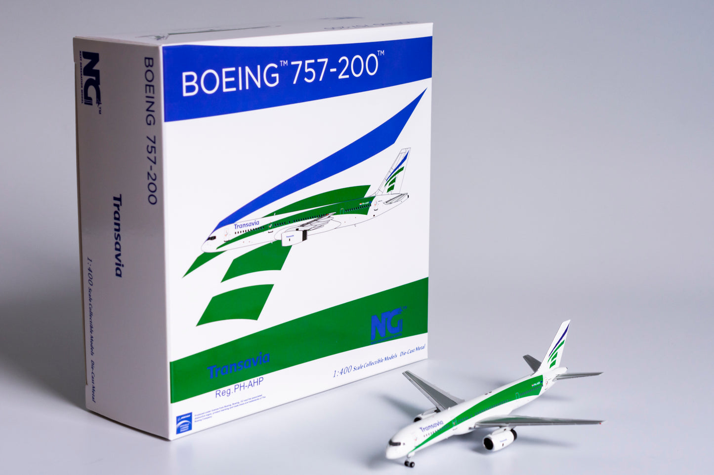 1:400 NG Models Transavia Airlines Boeing 757-200 "1990s Colors" PH-AHP NG53176