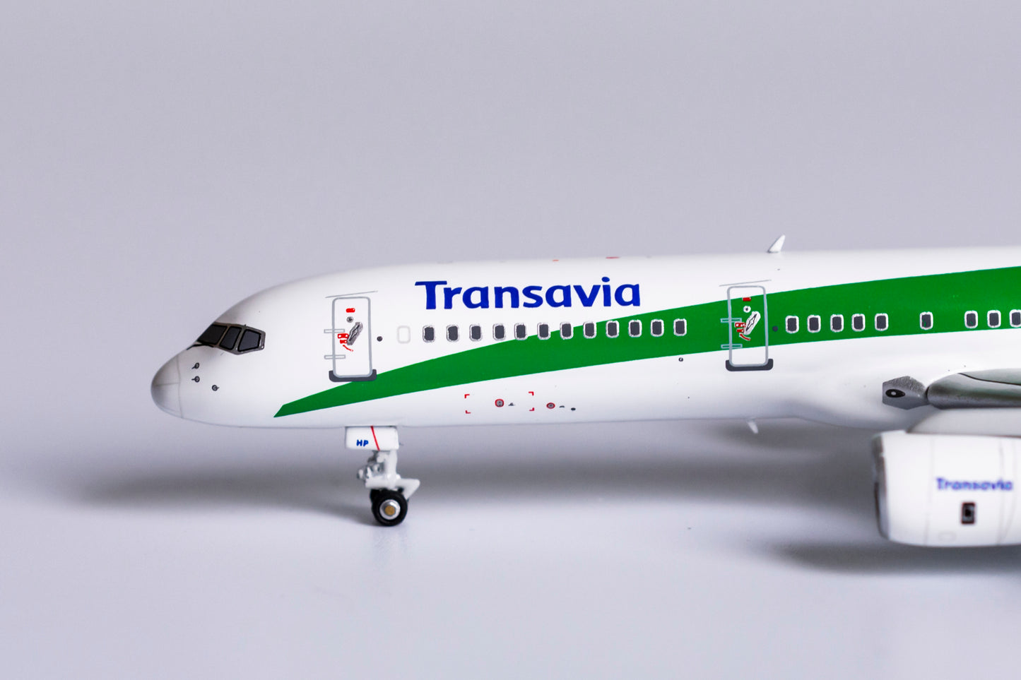 1:400 NG Models Transavia Boeing 757-200 "1990s Colors" PH-AHP 53176
