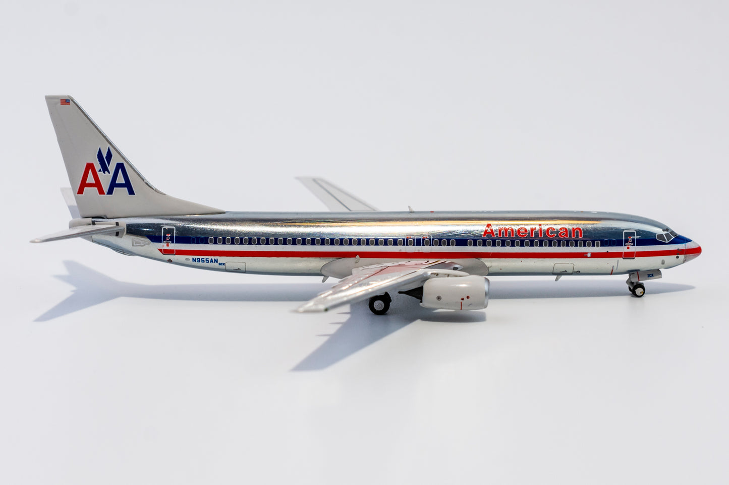 1:400 NG Models American Airlines Boeing 737-800 "Chrome, No Winglets" N955AN NG58093
