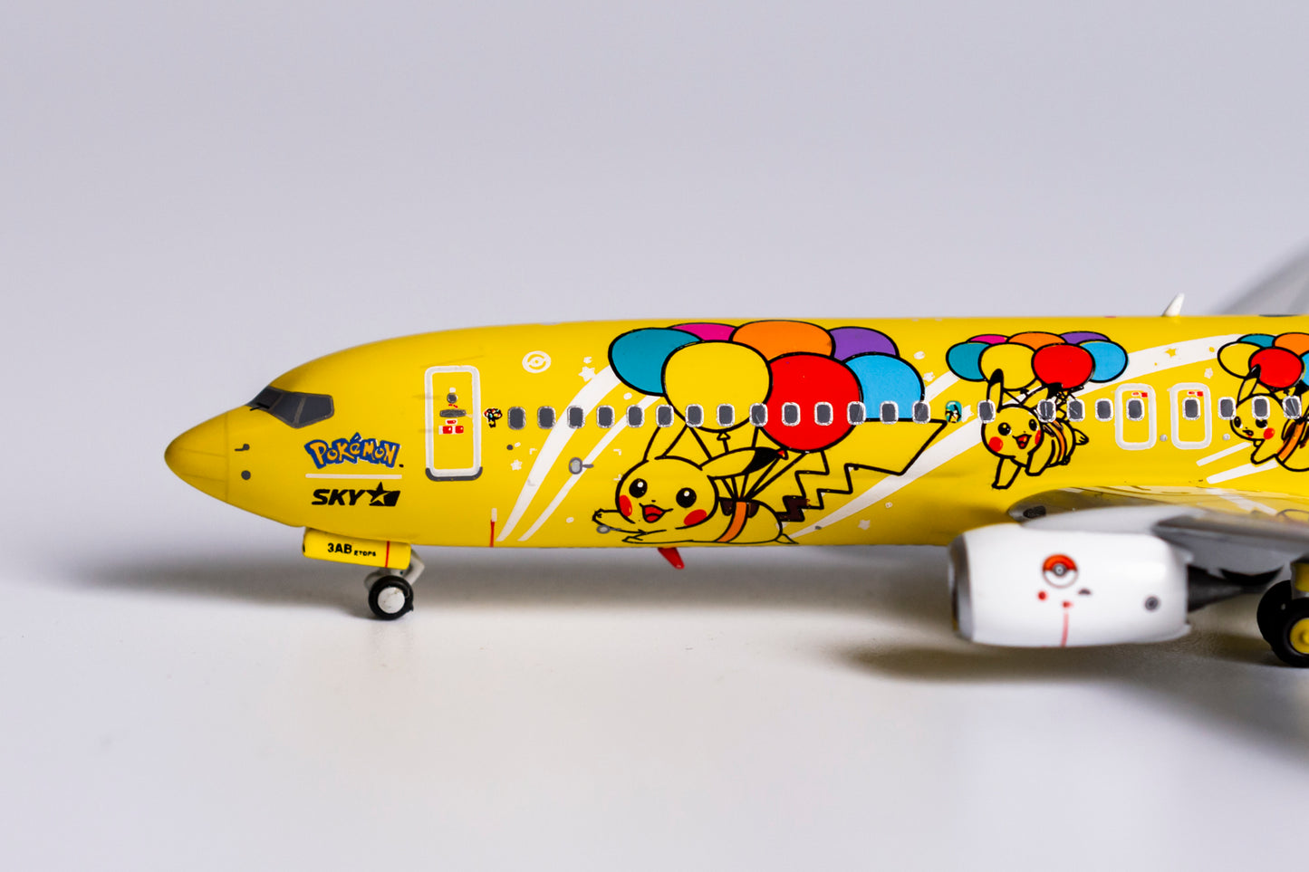 1:400 NG Models Skymark Airlines Boeing 737-800 "Pokemon Livery" JA73AB 58111