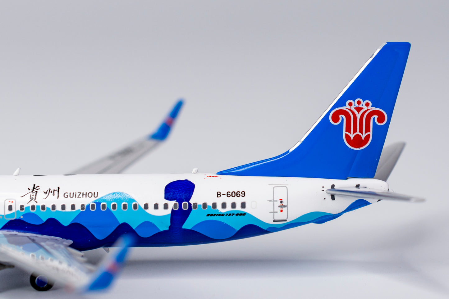 1:400 NG Models China Southern Airlines Boeing 737-800/w "Guizhou #2 Livery" B-6069 58115
