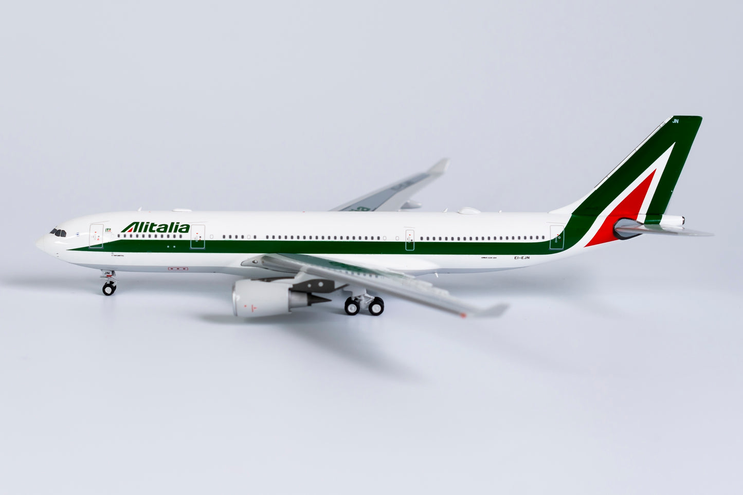 1:400 NG Models ITA Airways (Alitalia) Airbus A330-200 "Operated by ITA Sticker" EI-EJN NG61036