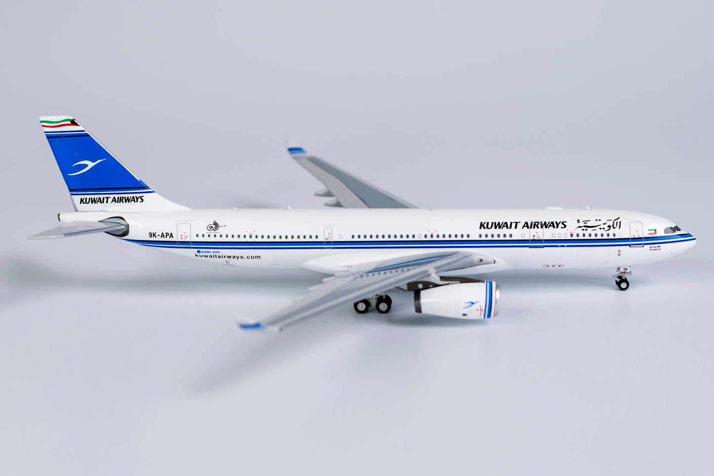 1:400 NG Models Kuwait Airways Airbus A330-200 9K-APA NG61039
