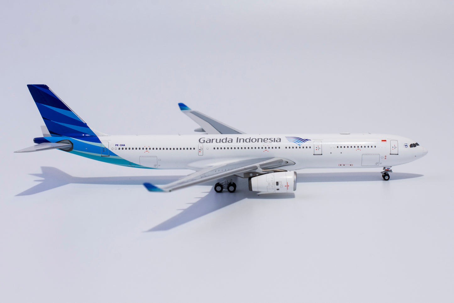 1:400 NG Models Garuda Indonesia Airbus A330-300 PK-GHA NG62018