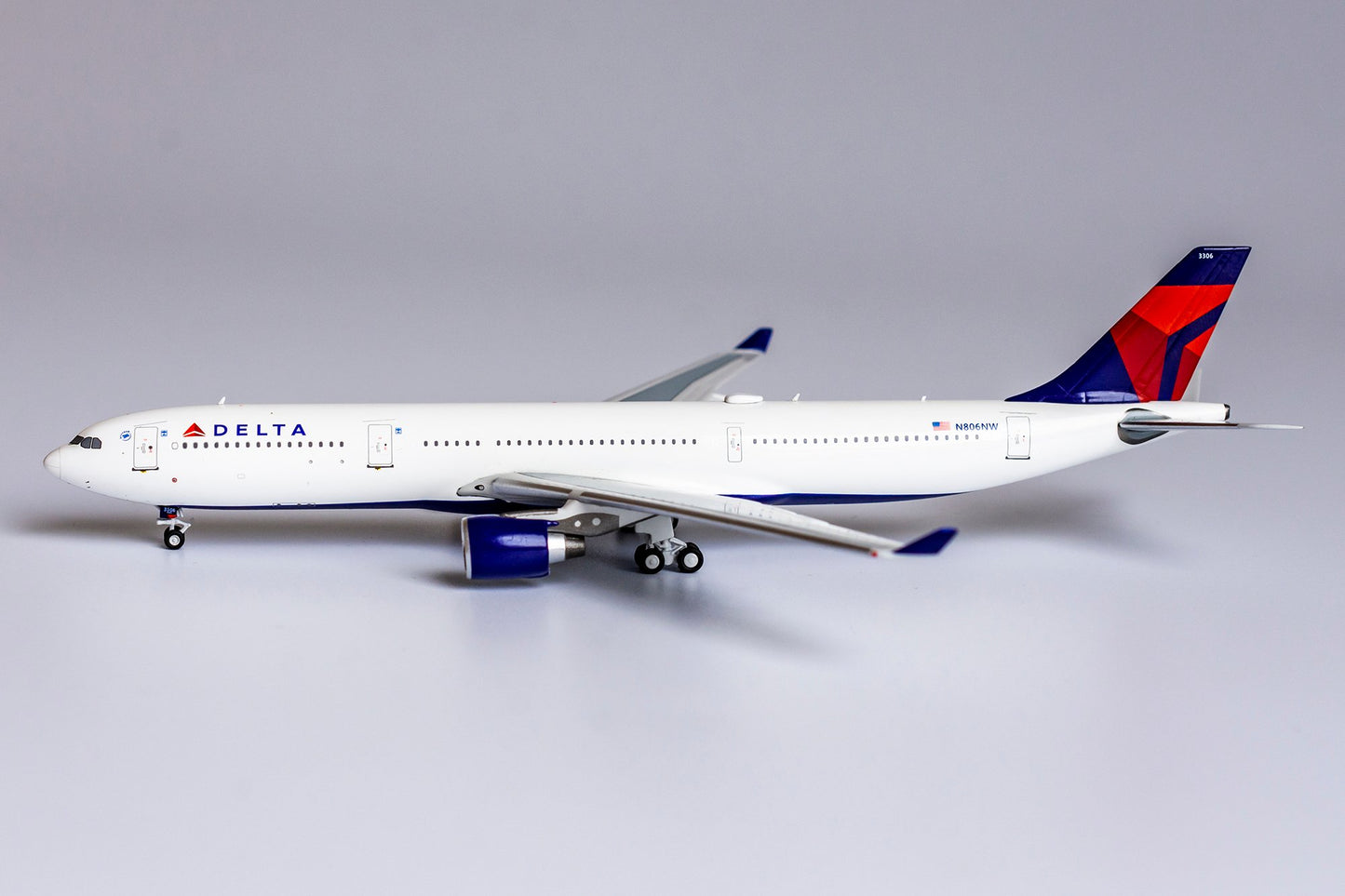 1:400 NG Models Delta Air Lines Airbus A330-300 N806NW NG62021