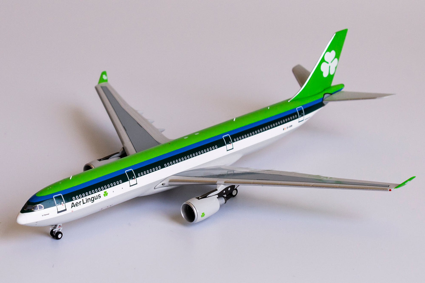 1:400 NG Models Aer Lingus Airbus A330-300 "Delivery Livery" EI-SHN NG62027