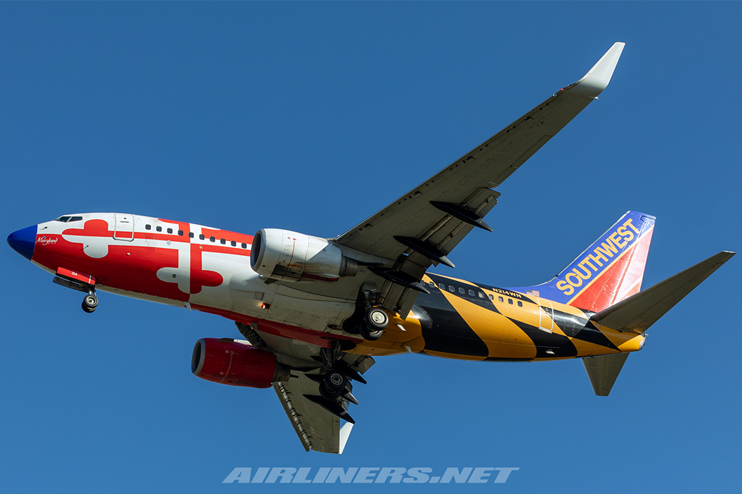 1:400 NG Models Southwest Airlines Boeing 737-700 "Maryland One" N214WN (Canyon Blue Tail, Blue Nose) 77008