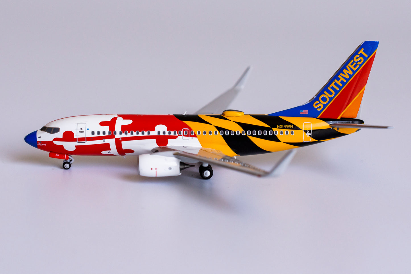 1:400 NG Models Southwest Airlines Boeing 737-700 "Maryland One" N214WN (Canyon Blue Tail, Blue Nose) 77008