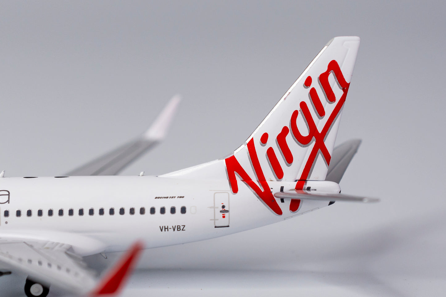 1:400 NG Models Virgin Australia Boeing 737-700 "Cronulla Beach" VH-VBZ 77010