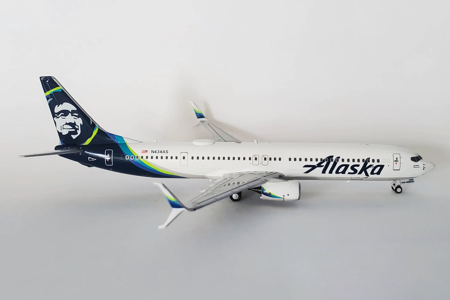 1:400 NG Models Alaska Airlines 737-900ER "New Colors" N434AS NG79002