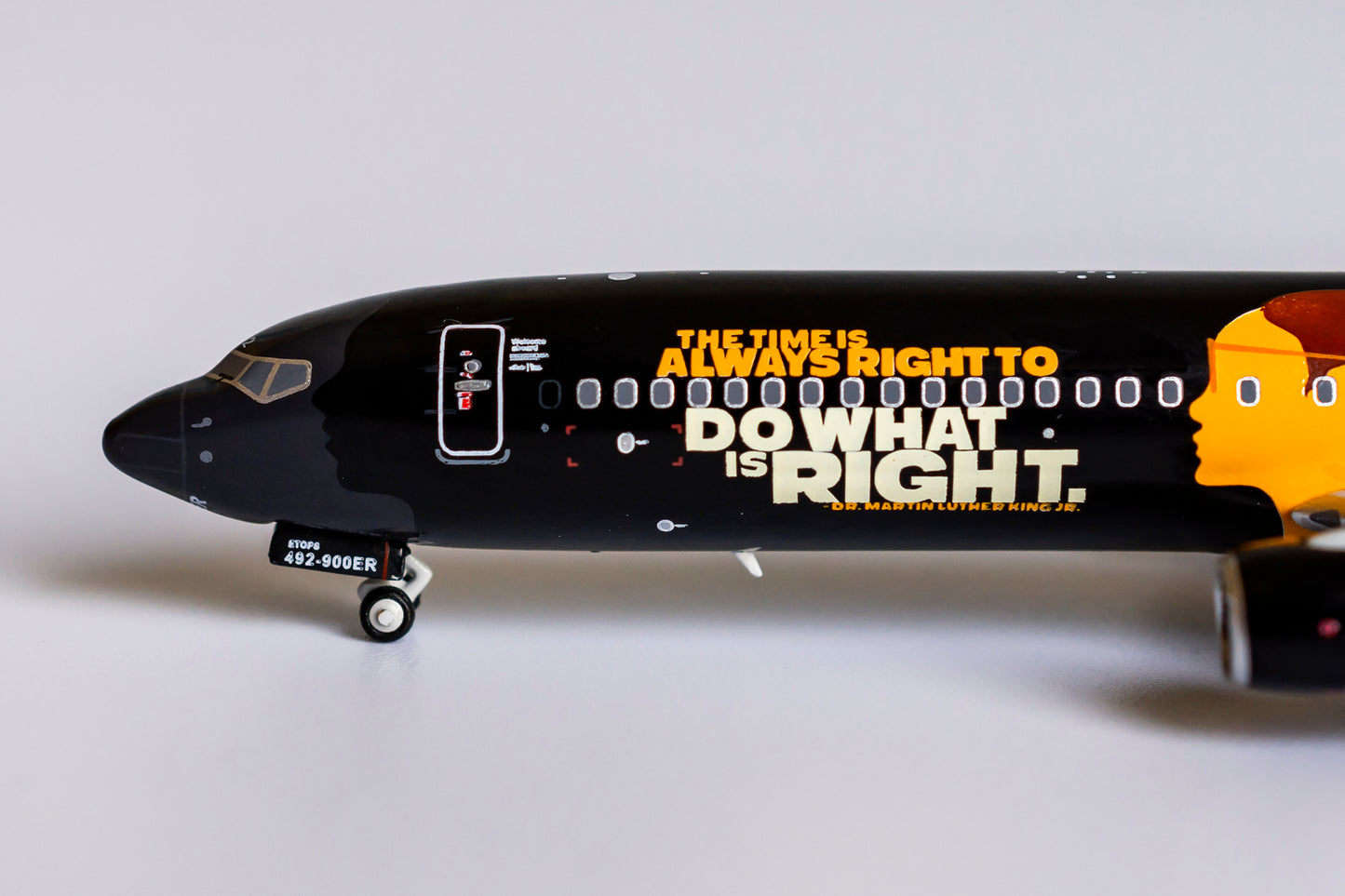 1:400 NG Models Alaska Airlines Boeing 737-900ER "UNCF" N492AS NG79003