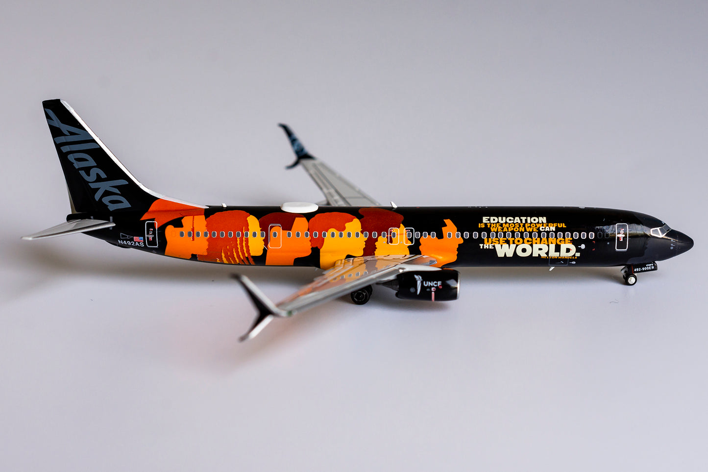 1:400 NG Models Alaska Airlines Boeing 737-900ER "UNCF" N492AS NG79003
