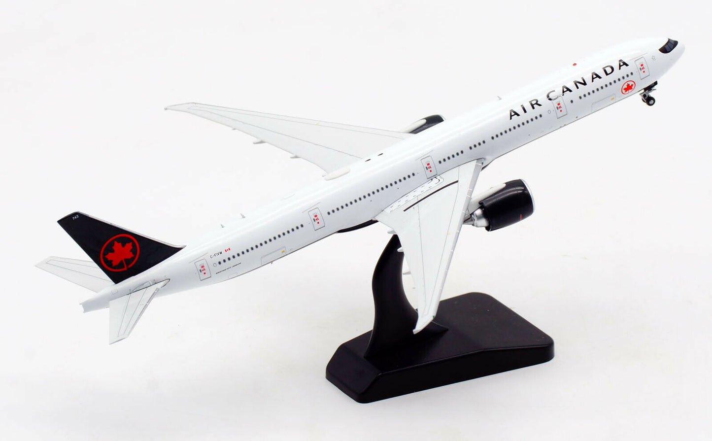 1:400 Aviation400 Air Canada Boeing 777-333/ER C-FIVW AV4114
