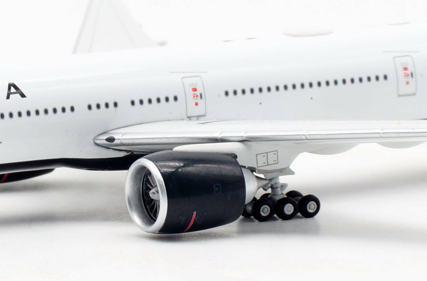 1:400 Aviation400 Air Canada Boeing 777-333/ER C-FIVW AV4114