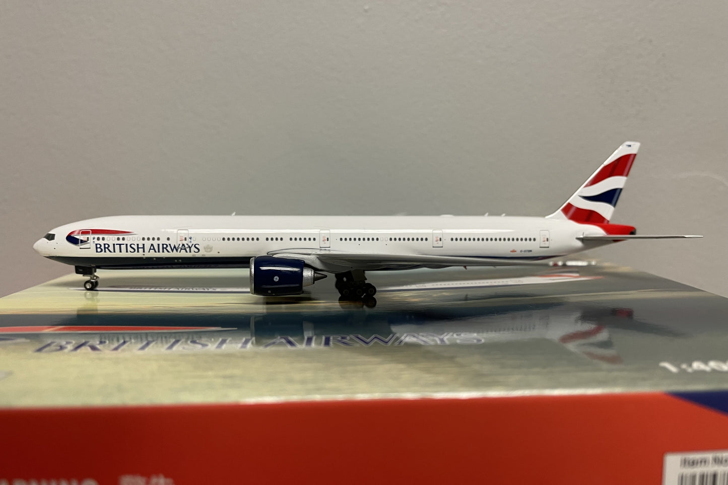 1:400 Phoenix Models British Airways Boeing 777-300ER G-STBM PH4382