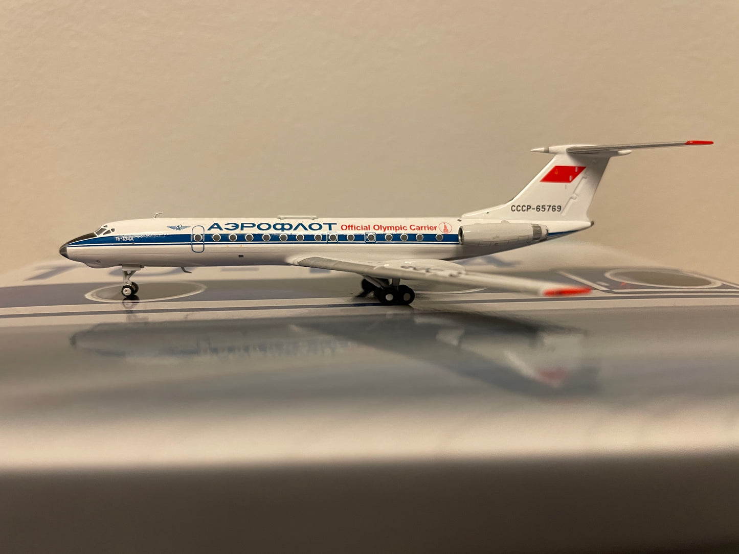 1:400 Panda Models Aeroflot Tupolev Tu-134 "Official Olympic Carrier" CCCP-65769 202109