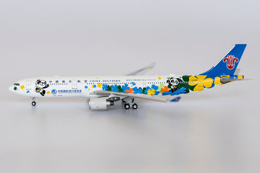 1:400 NG Models China Southern Airlines Airbus A330-300 "Expo" B-5940 NG62017