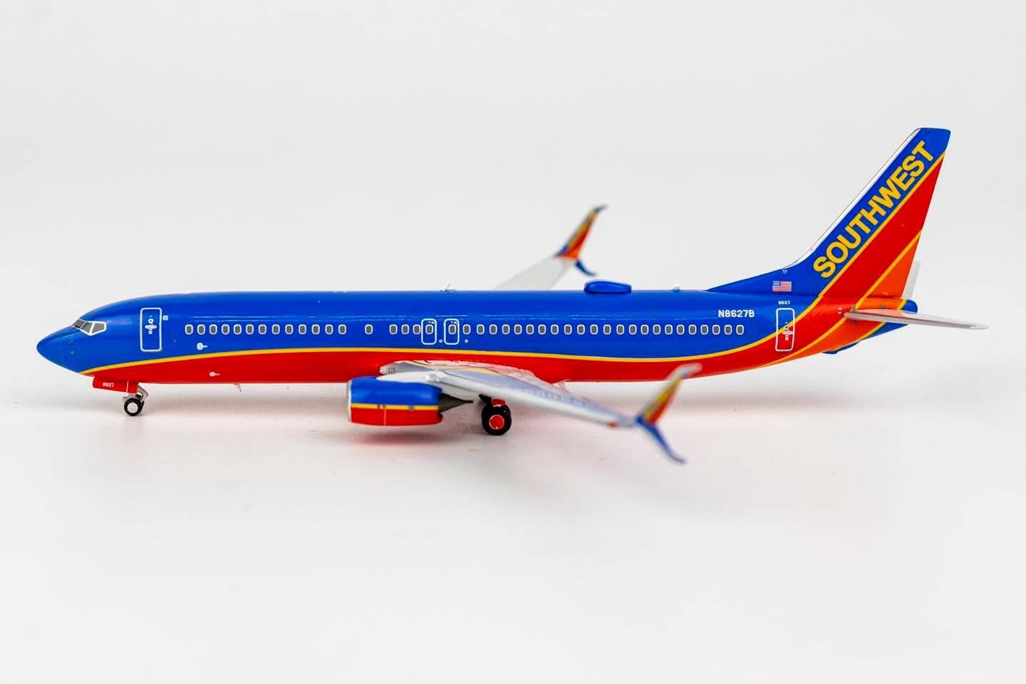 1:400 NG Models Southwest 737-800 "Canyon Blue" (with Split Scimitars) N8627B 58046