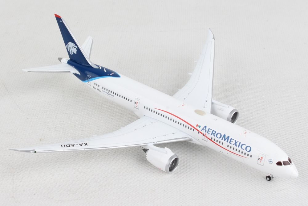 1:400 Gemini Jets Aeroméxico Boeing 787-9 XA-ADH GJAMX1964