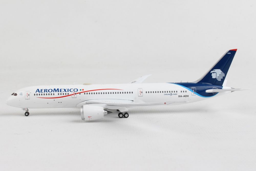 1:400 Gemini Jets Aeroméxico Boeing 787-9 XA-ADH GJAMX1964