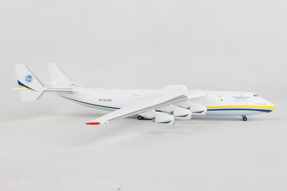 1:400 Herpa Wings Antonov Airlines Antonov AN-225 Mriya UR-82060 562768
