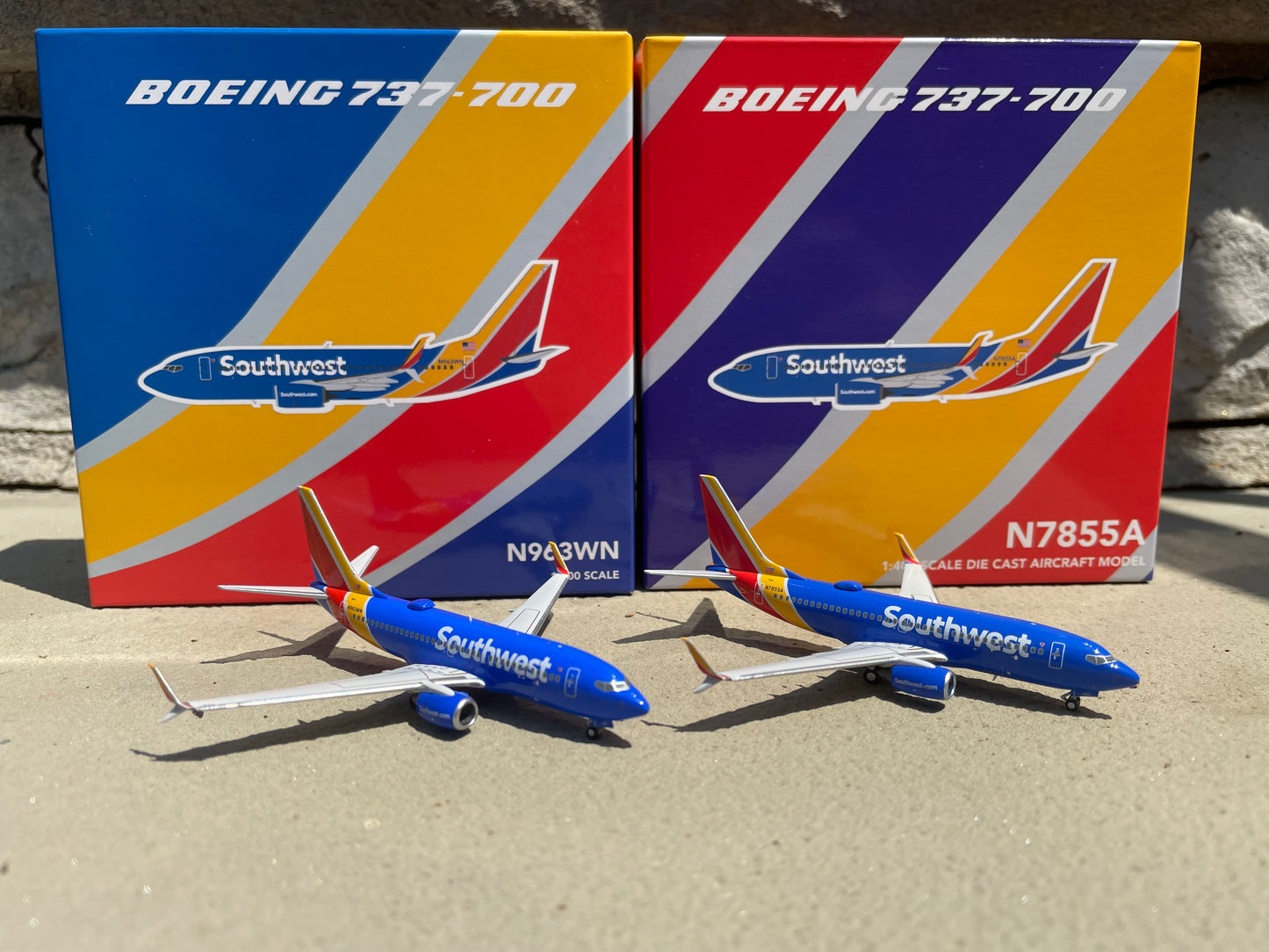 1:400 Panda Models Southwest Airlines Boeing 737-700 "Split Scimitars" Heart Livery N7855A Release