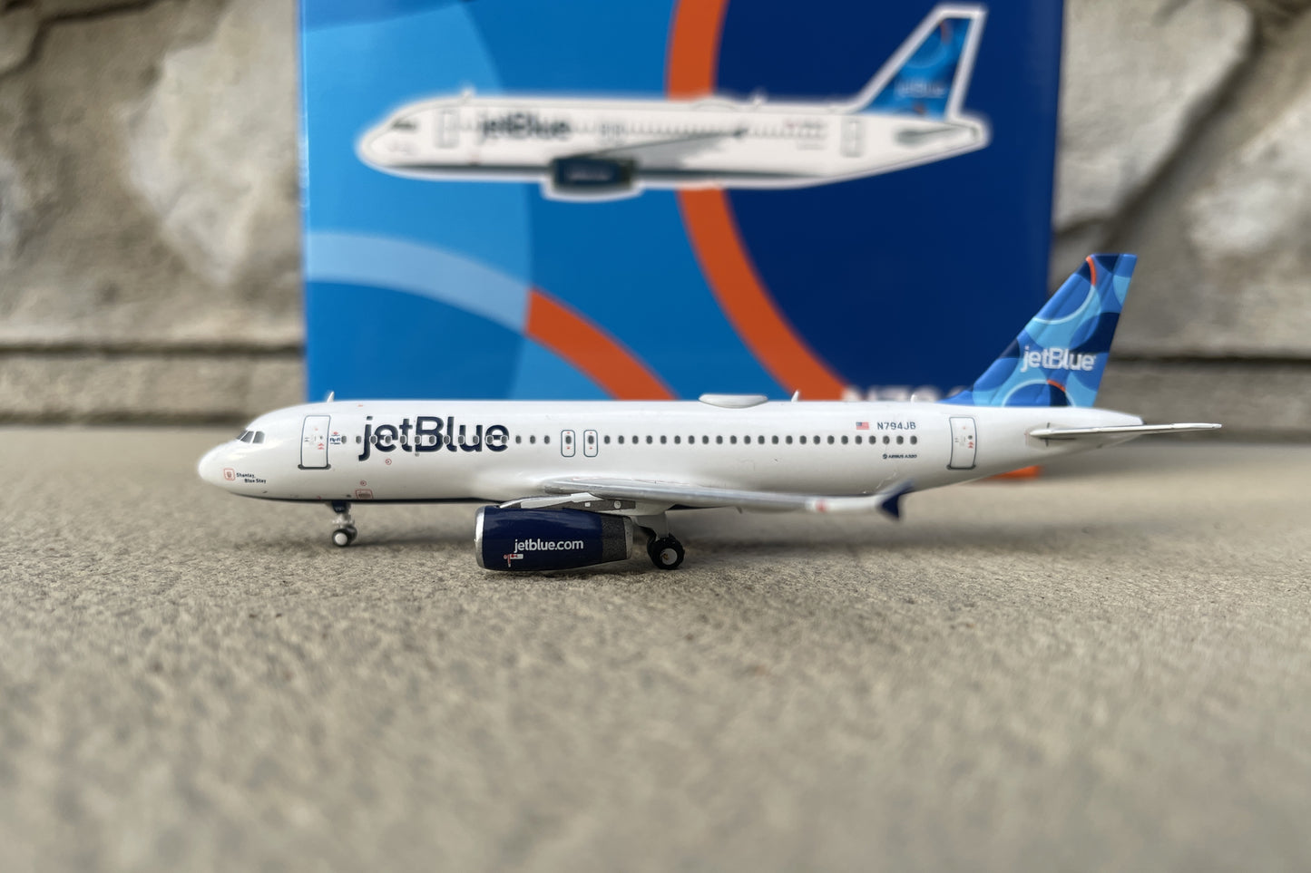 1:400 Panda Model jetBlue Airways A320-200 "Shantay, Blue Stay, Spotlight Tail "N794JB Release