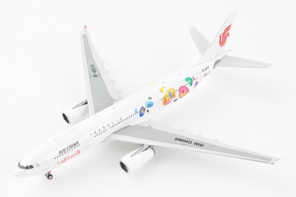 1:400 Phoenix Models Air China Airbus A330-200 "Jin Li" B-6071 PH411701