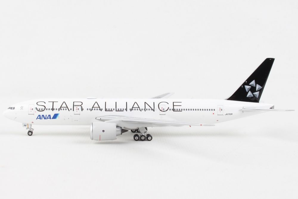 1:400 Phoenix Models All Nippon Airways (ANA) Boeing 777-200ER "Star Alliance" JA712A PH4384