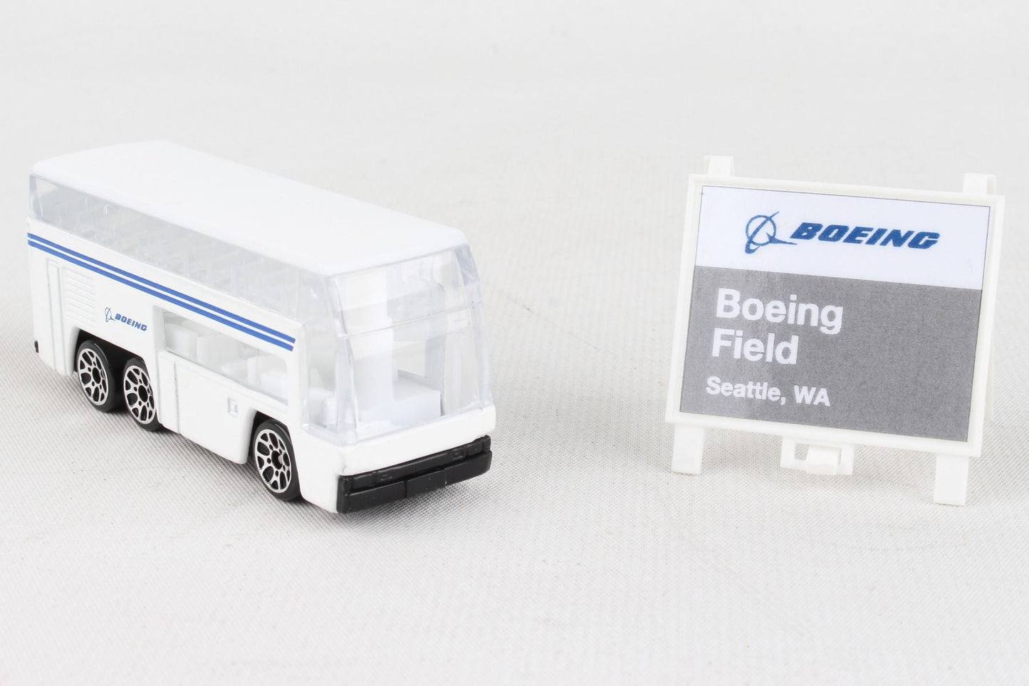 Boeing House Colors Commercial Airport Playset Toy
