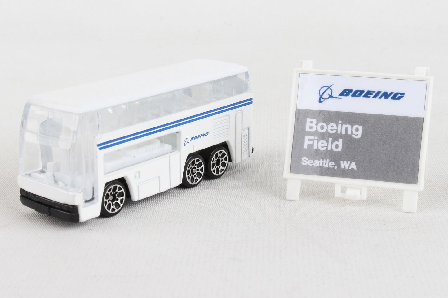 Boeing House Colors Commercial Airport Playset Toy