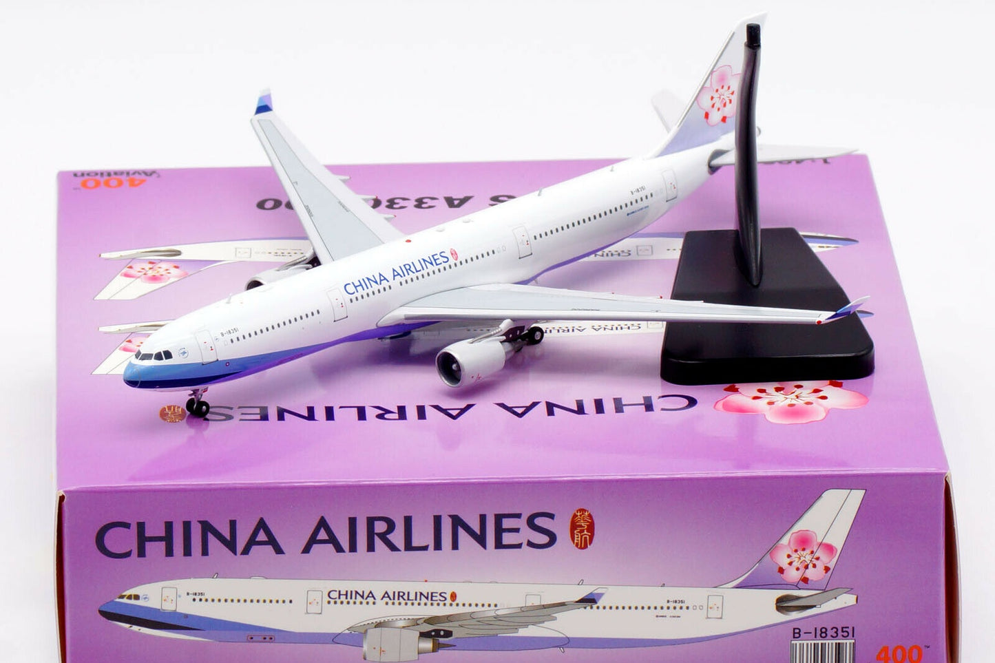 1:400 Aviation400 China Airlines Airbus A330-302 B-18351 AV4060